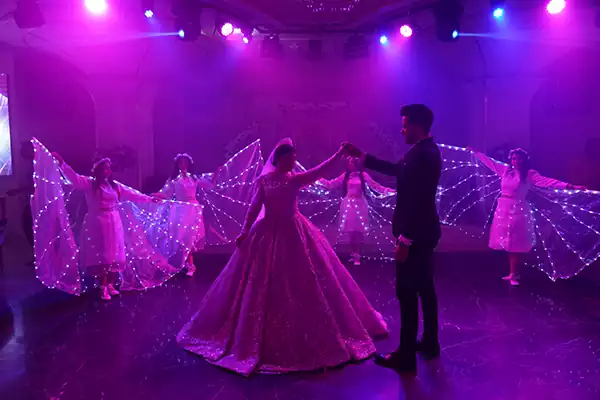 اجرای رقص بال نورانی